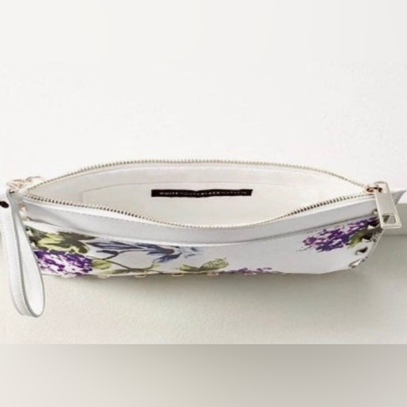NWT-White House Black Market Clutch-Studded Wristlet Hydrangea - Picture 3 of 6